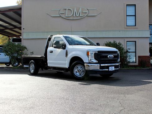 Used 2020 Ford F350 XL w/ Power Equipment Group image 3