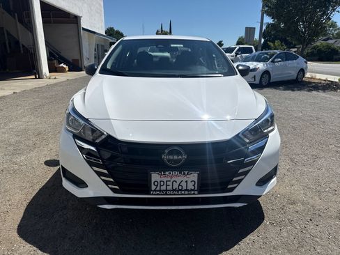 Used 2023 Nissan Versa S FWD image 8
