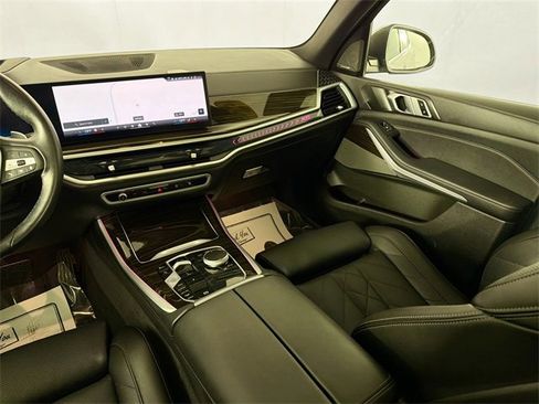 Used 2024 BMW X5 xDrive40i image 21