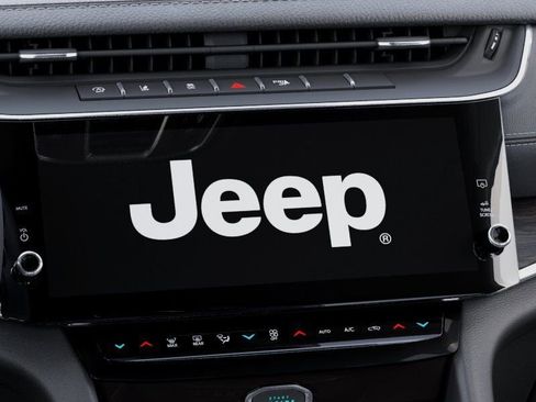 New 2026 Jeep Grand Cherokee Limited w/ Limited Altitude Package AWD/4WD image 18
