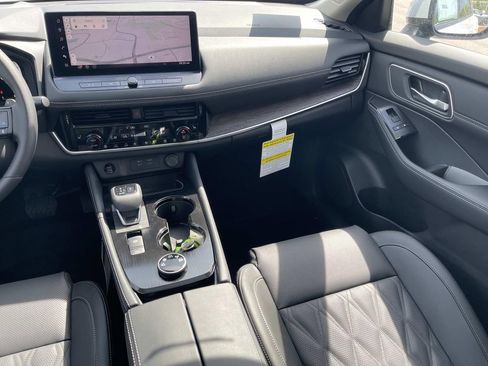 New 2026 Nissan Rogue Platinum w/ Platinum Premium Package AWD/4WD image 15