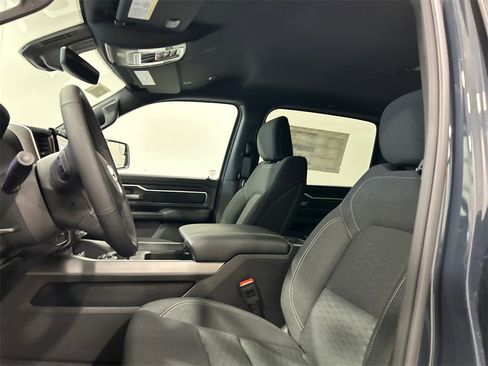 New 2026 RAM 1500 4x4 Crew Cab image 16