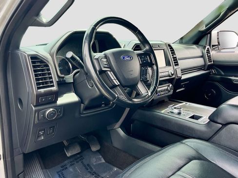 Used 2019 Ford Expedition Max Limited RWD image 9
