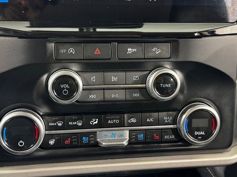 Used 2024 Ford Expedition Max XLT AWD/4WD image 29