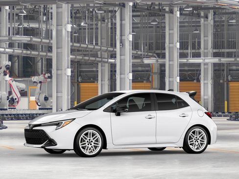 New 2026 Toyota Corolla SE image 3