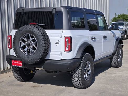 New 2025 Ford Bronco Badlands AWD/4WD image 5