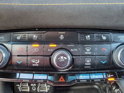 Used 2023 Dodge Durango R/T w/ Hemi Orange Plus Package RWD image 40