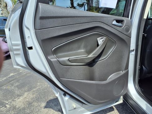 Used 2015 Ford Escape Titanium image 19