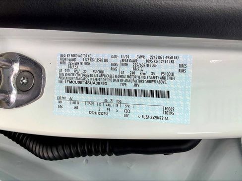 New 2025 Ford Escape SE image 16