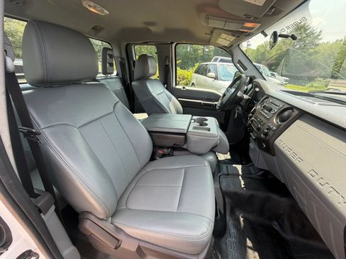 Used 2016 Ford F250 XL w/ Power Equipment Group RWD image 16