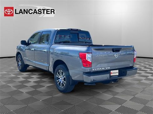 Used 2021 Nissan Titan SV w/ Accessory Utility Package image 5