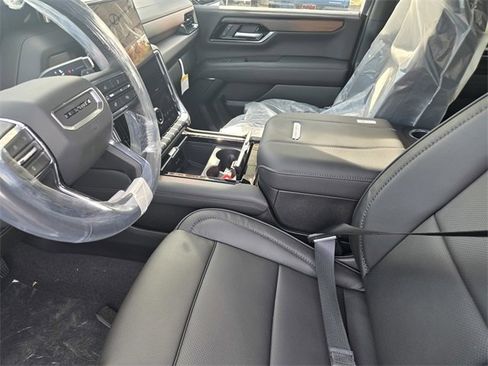 New 2026 GMC Yukon XL Denali w/ Sun & Power Step Package image 18