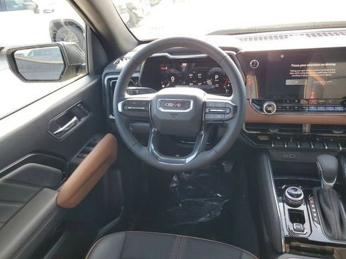 New 2026 GMC Canyon AT4 AWD/4WD image 13