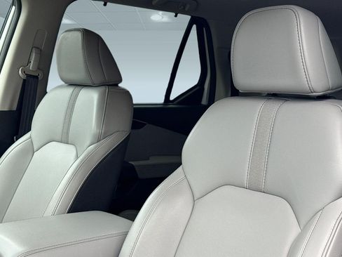 Certified 2023 Honda Pilot Touring image 27