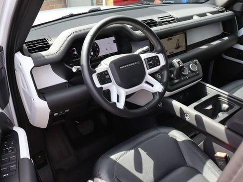 Used 2024 Land Rover Defender 110 S AWD/4WD image 14