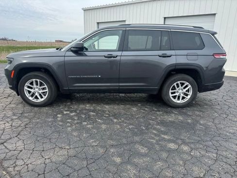 Used 2022 Jeep Grand Cherokee L Laredo w/ Luxury Tech Group I image 2