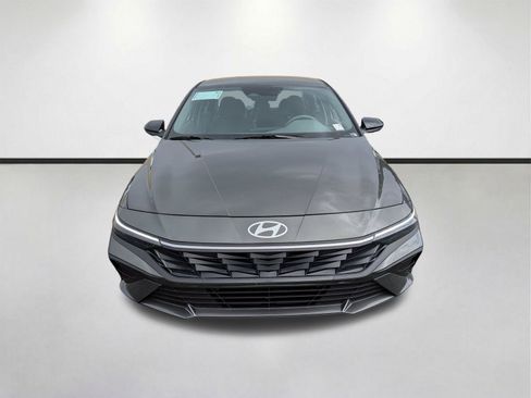 New 2026 Hyundai Elantra SEL Sport FWD image 10