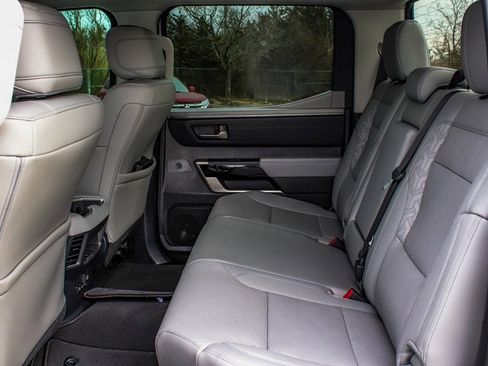 Used 2024 Toyota Tundra Limited image 32