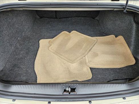 Used 2008 Buick LaCrosse CX image 9