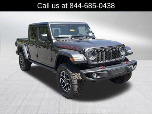 New 2026 Jeep Gladiator Rubicon w/ Technology Group AWD/4WD image 3