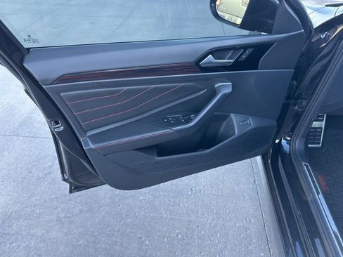 Used 2024 Volkswagen Jetta GLI Autobahn image 7