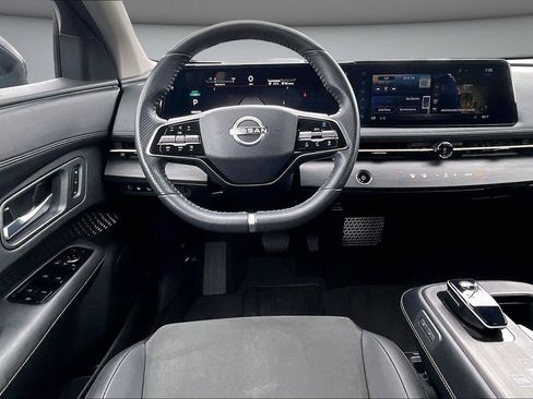 Used 2023 Nissan Ariya FWD image 9