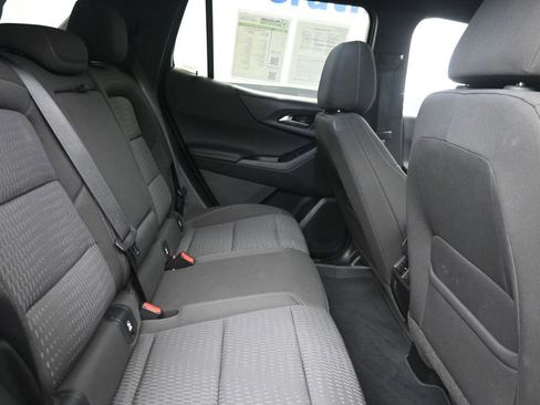 Used 2025 Chevrolet Equinox LT FWD image 10