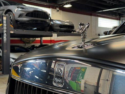 Used 2025 Rolls-Royce Cullinan image 38