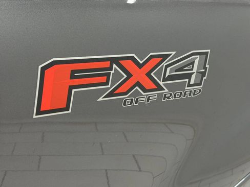 Used 2019 Ford Ranger XLT w/ Equipment Group 302A Luxury AWD/4WD image 34
