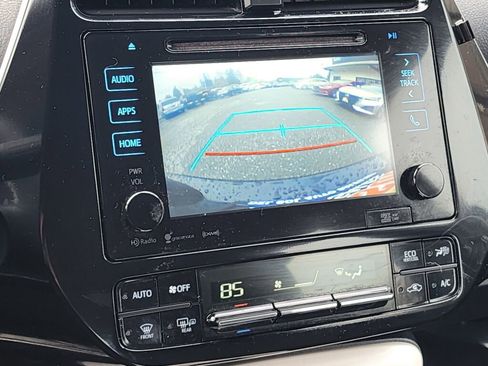 Used 2016 Toyota Prius Three Touring image 19