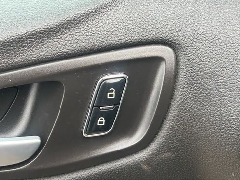 Used 2014 Ford Escape SE FWD image 17
