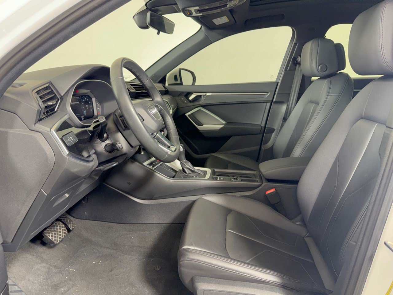 Used 2025 Audi Q3 2.0T Premium AWD/4WD image 5
