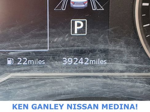 Certified 2024 Nissan Versa SV FWD image 32