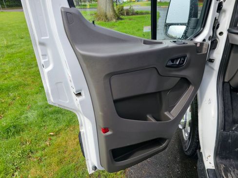 Used 2020 Ford Transit 150 XLT image 20