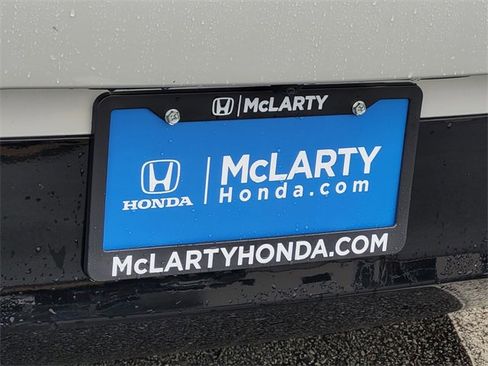 Used 2024 MAZDA MAZDA3 s image 8