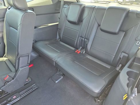 Used 2021 Volkswagen Atlas SE FWD image 16
