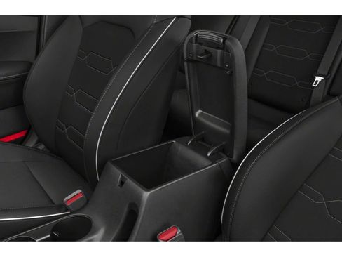Used 2024 Kia Forte GT-Line w/ GT-Line Premium Package FWD image 9