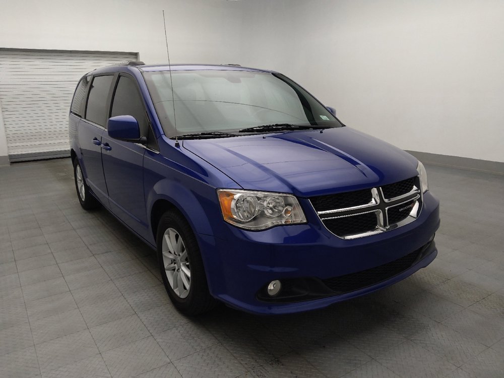 Used 2020 Dodge Grand Caravan SXT w/ Driver Convenience Group FWD image 13