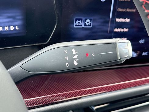 Used 2024 Chevrolet Traverse RS image 20