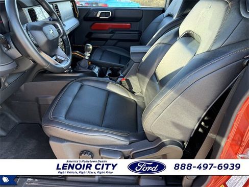 Used 2024 Ford Bronco Badlands image 10