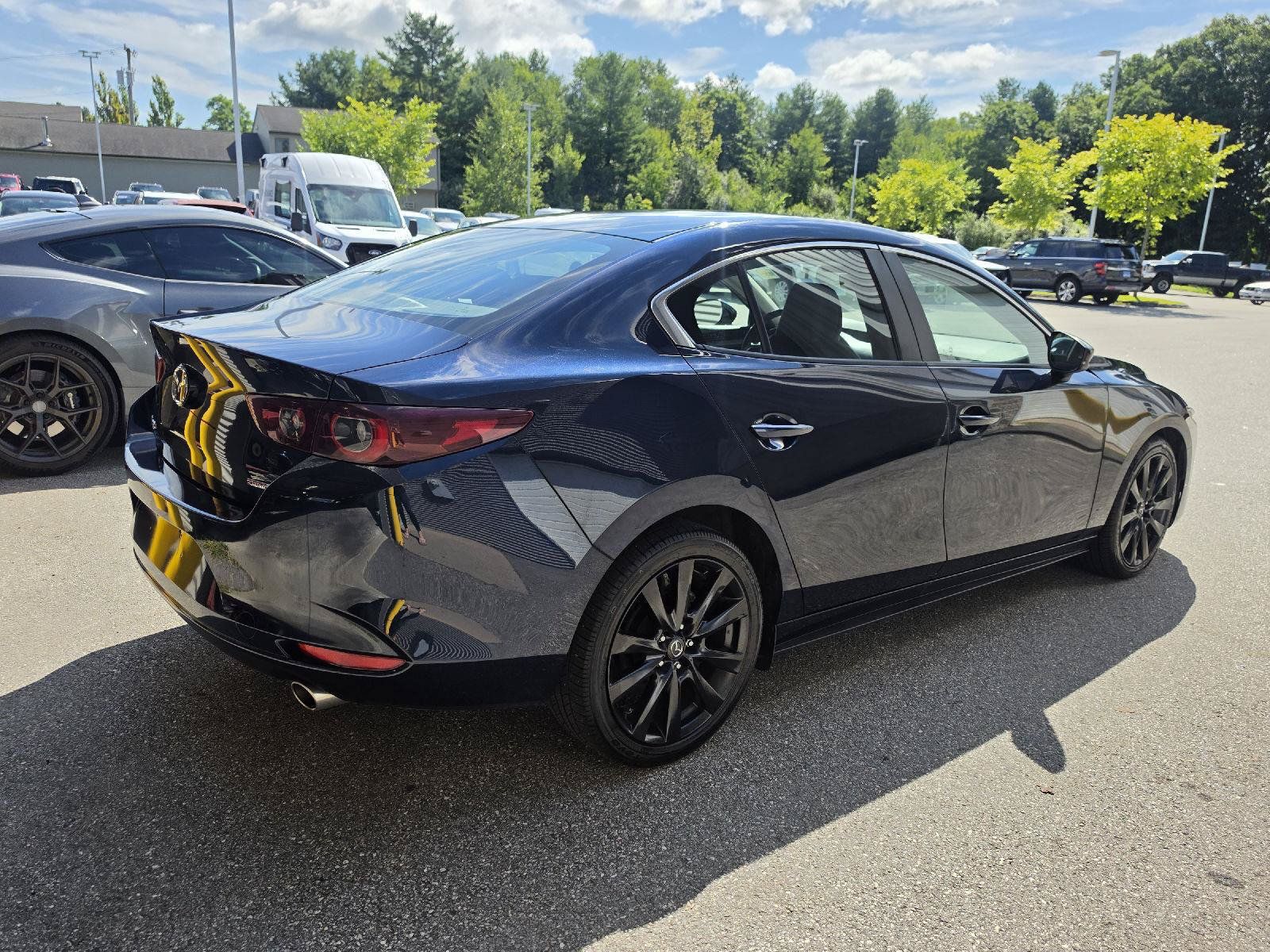 Used 2024 MAZDA MAZDA3 s FWD image 3