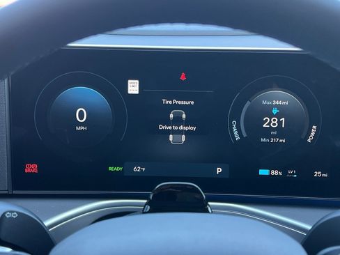 New 2026 Hyundai Ioniq 9 Limited image 36