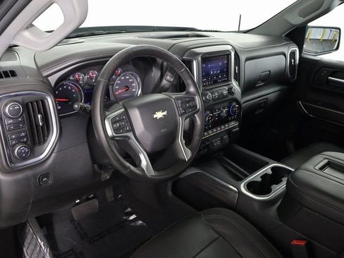 Used 2020 Chevrolet Silverado 1500 LTZ w/ LTZ Premium Package AWD/4WD image 7