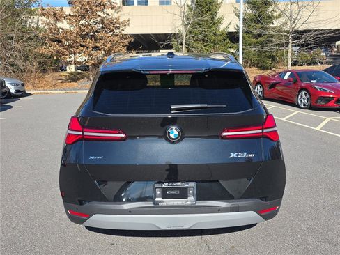 Used 2025 BMW X3 xDrive30i w/ Premium Package image 8