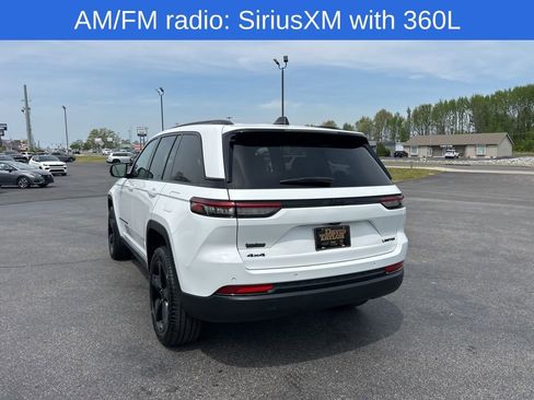 Used 2024 Jeep Grand Cherokee Limited w/ Black Appearance Package image 6