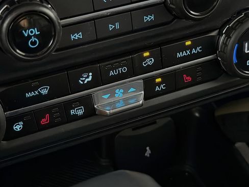 Certified 2025 Ford Bronco Badlands AWD/4WD image 24