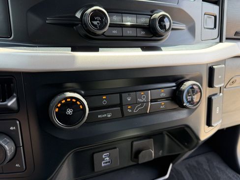 Used 2023 Ford F150 XLT image 29