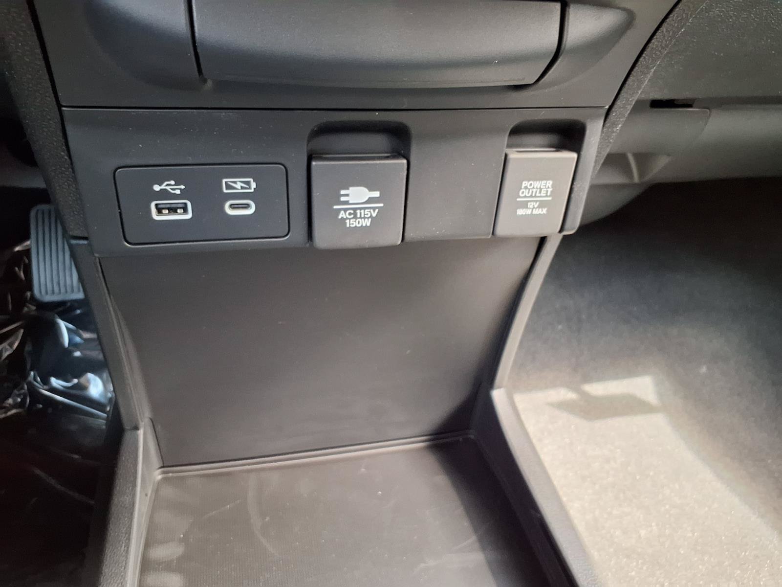 New 2026 Honda Odyssey Touring image 6