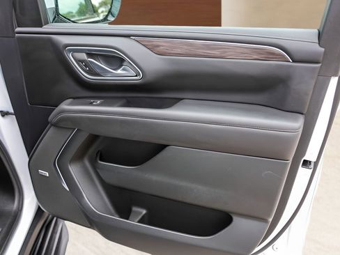 Used 2024 Chevrolet Tahoe LT AWD/4WD image 30