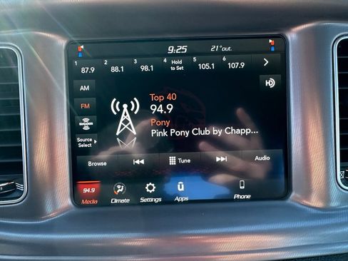 Used 2023 Dodge Charger SXT image 18